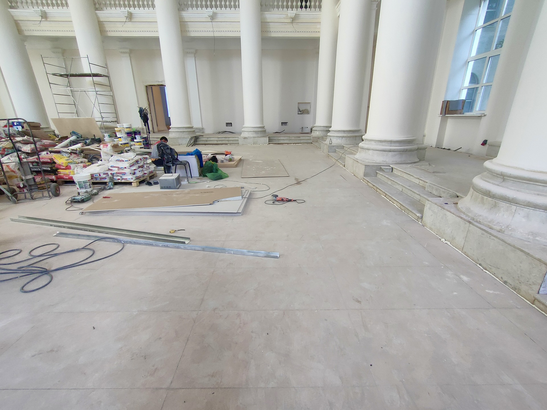 Монтаж фальшпола