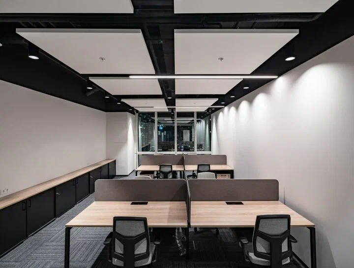 Акустические панели K&R Design в open-space — снижение шума на 30–40%