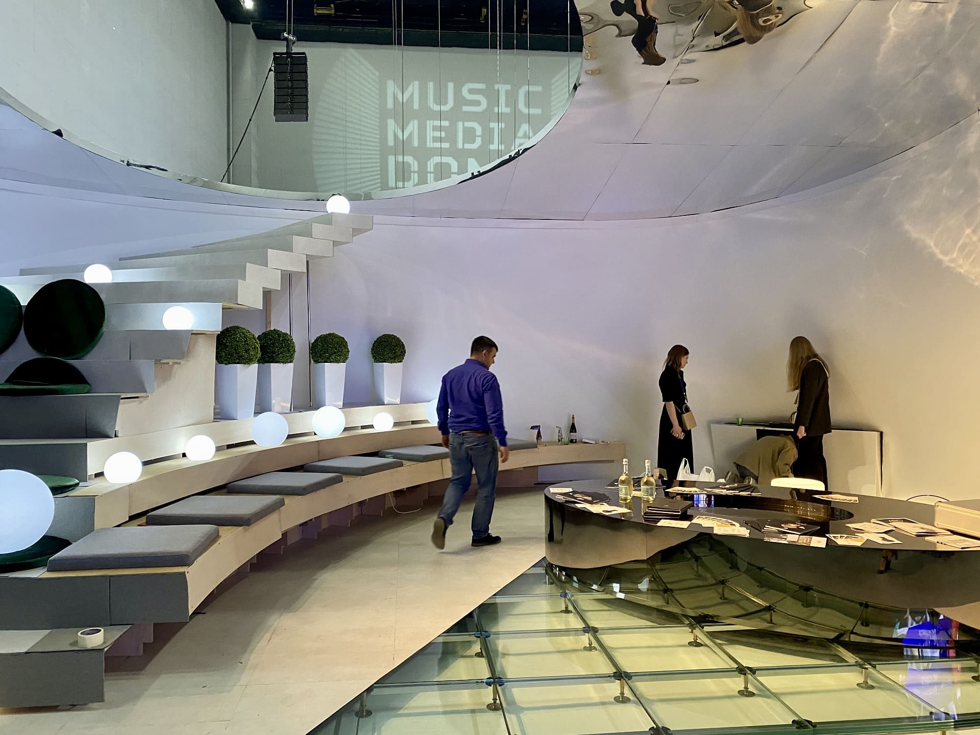 Инженерные решения для культурных пространств: фальшполы K&R Design в музеях и галереях