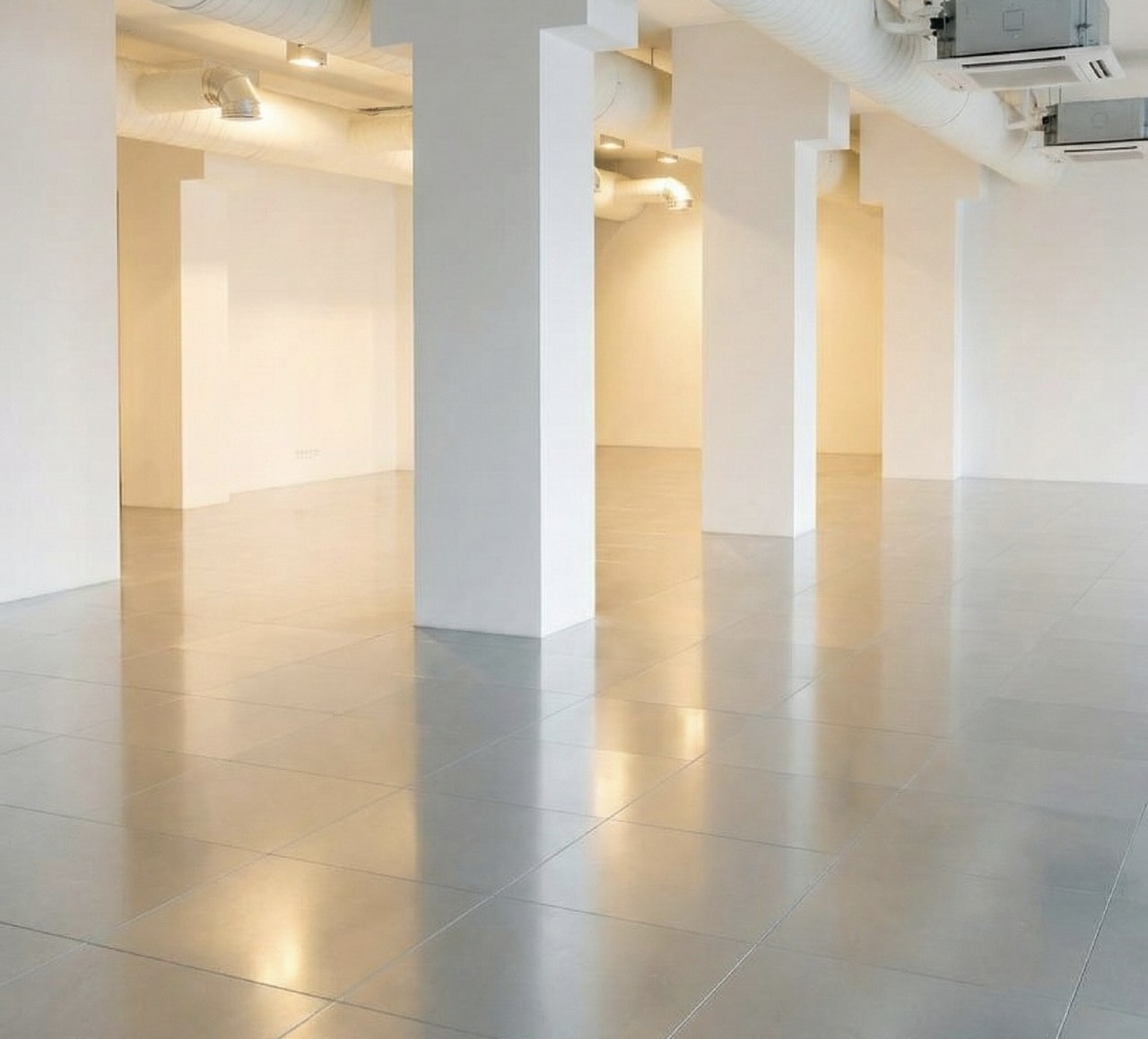 Финишные покрытия металлического фальшпола